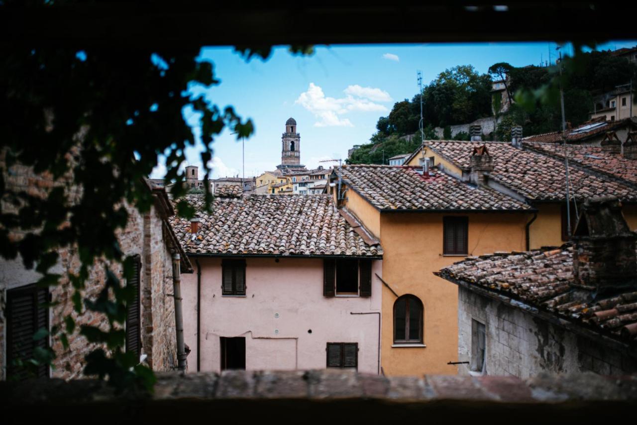 ホテル Umbrian Concierge - La Casa Dei Pellari ペルージャ エクステリア 写真