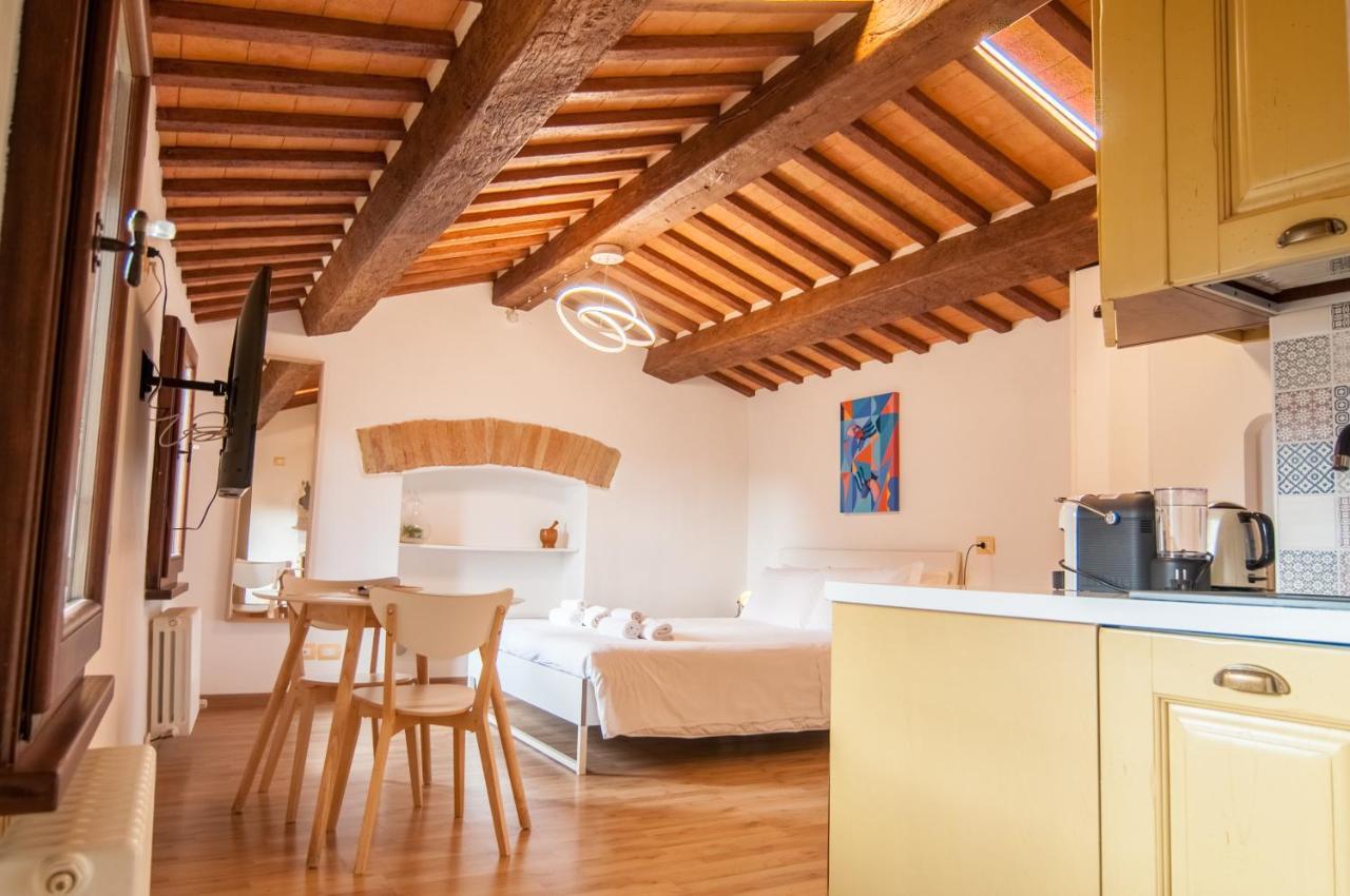 ホテル Umbrian Concierge - La Casa Dei Pellari ペルージャ エクステリア 写真