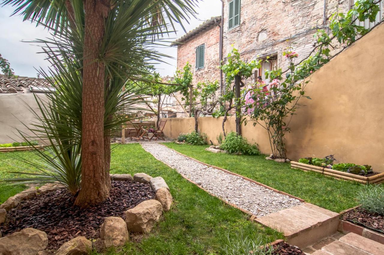 ホテル Umbrian Concierge - La Casa Dei Pellari ペルージャ エクステリア 写真